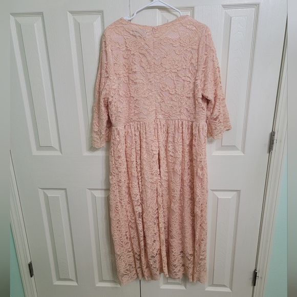 Dainty Jewells dress - Picture 2 of 8